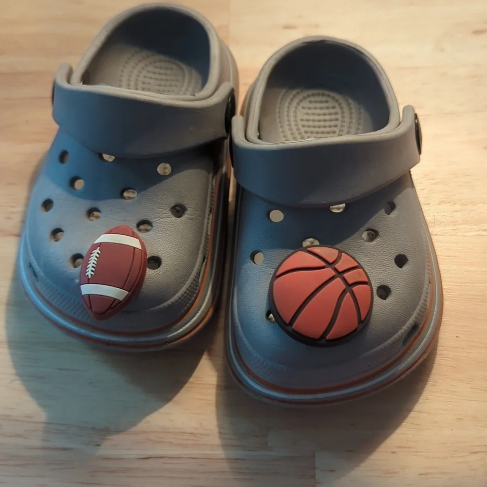 Kids Crocs - Picture 1 of 5